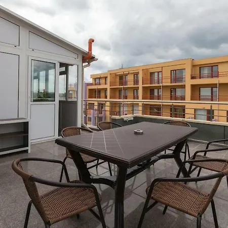 Апартамент Apartment Nessebar